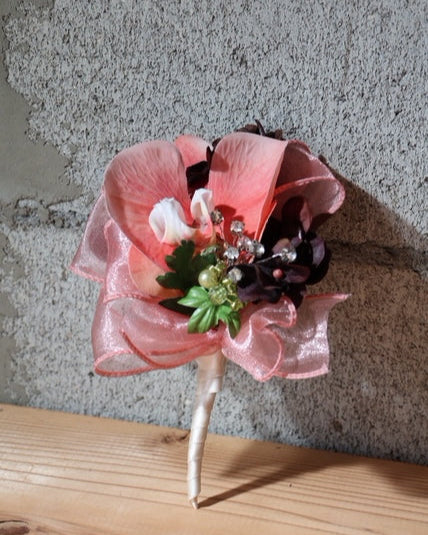 コサージュ【ピンクレディ】現品・送料込み