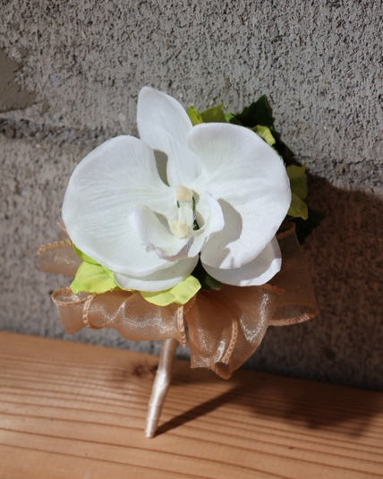 コサージュ【ホワイトラブ】現品・送料込み