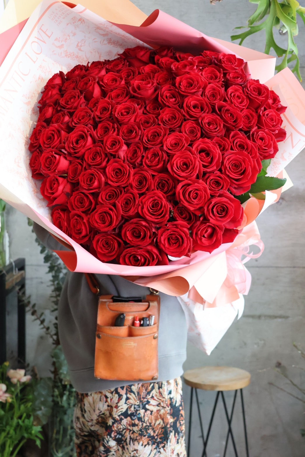 １００本のバラ