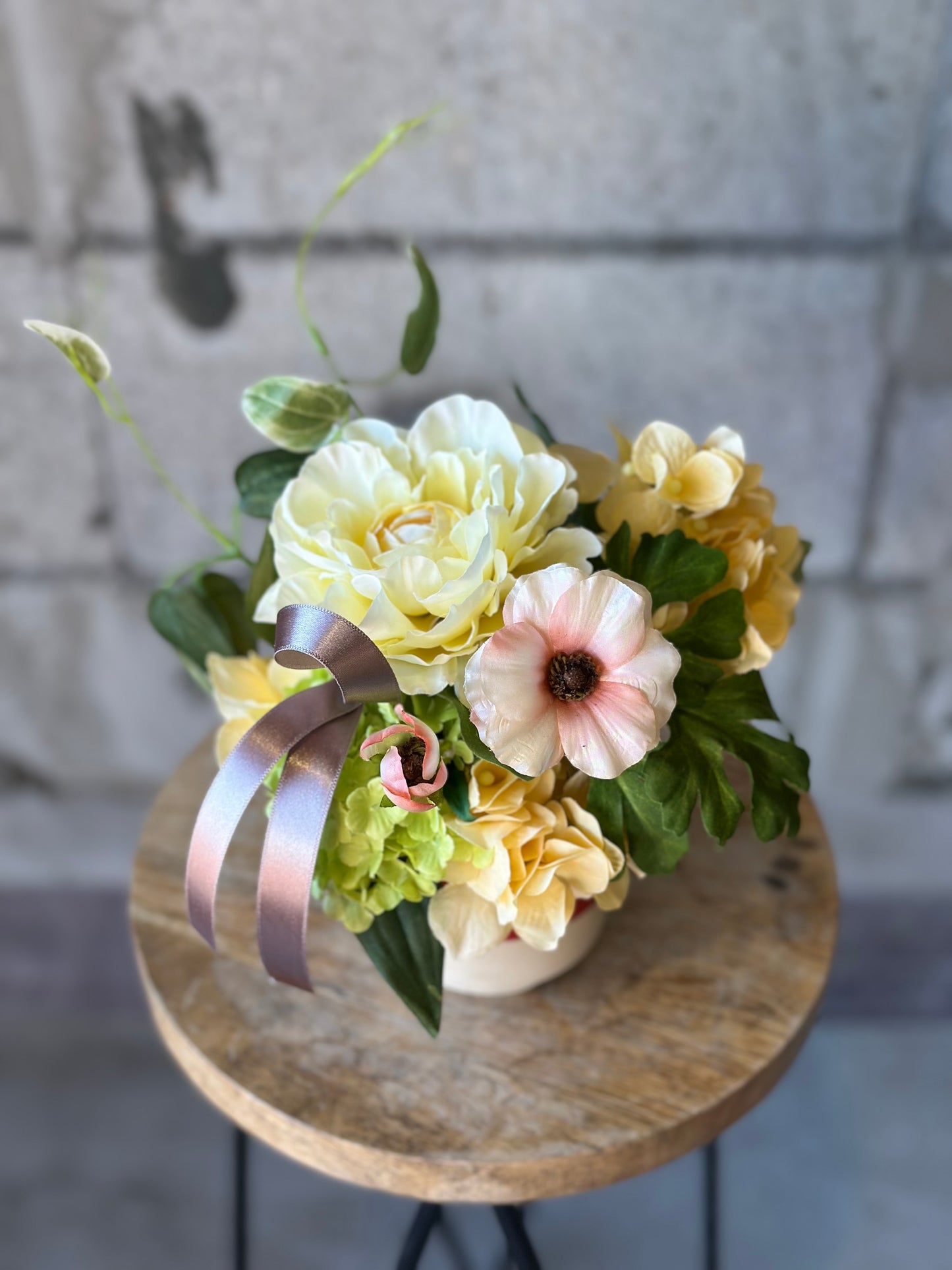 お供えにも使えるミニアレンジメント （現品）